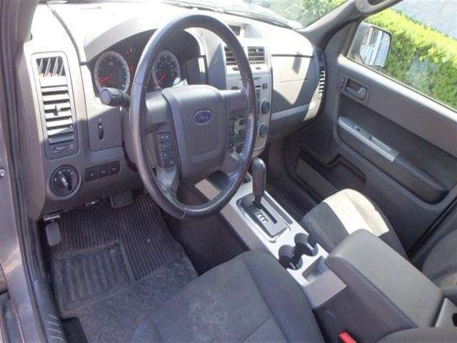 2009 Ford Escape XLT 4dr SUV V6